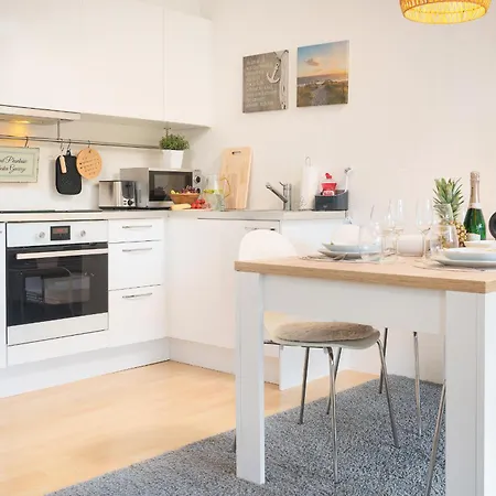 아파트 Meerblick-balkon-strand-stilvoll-smarttv